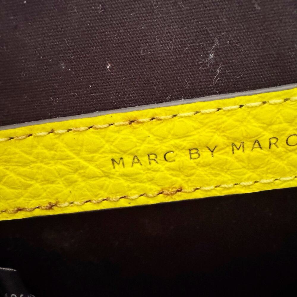 Marc Jacobs Women's Top Schooly Jax Mini‎ Bag Safety Yellow - Picture 7 of 11